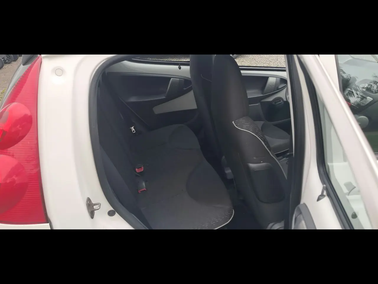 Billede 4 - Super fin og velkørende Peugeot 107 fra 2011