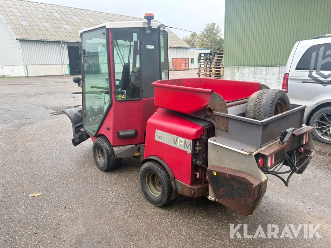 Billede 4 - Redskabsbærer Timan VPM 3400 med saltspreder og plov