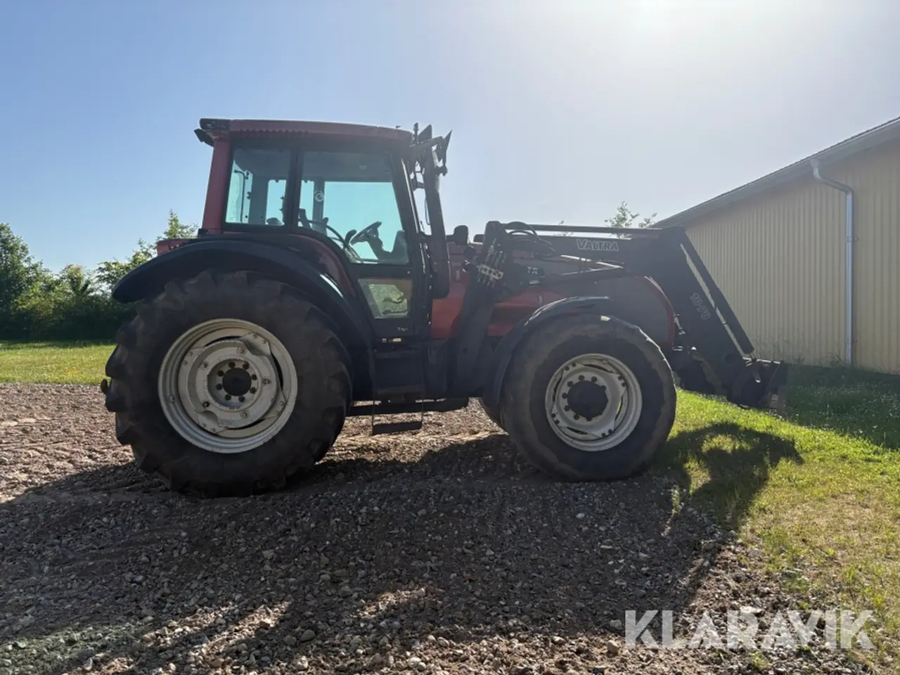 Billede 4 - Traktor Valtra T150 med frontlæsser