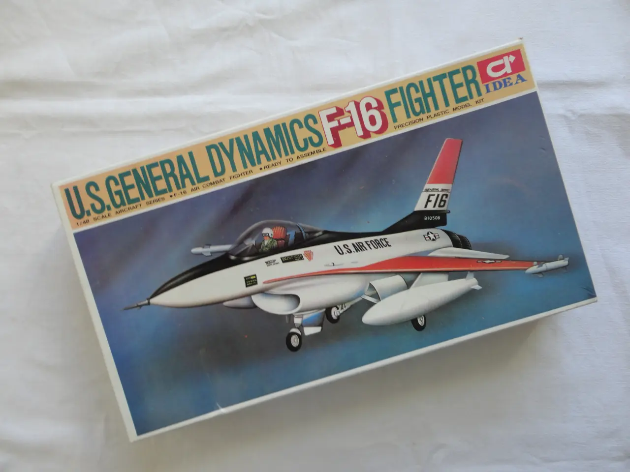 Billede 1 - F 16 - Model Fly  :