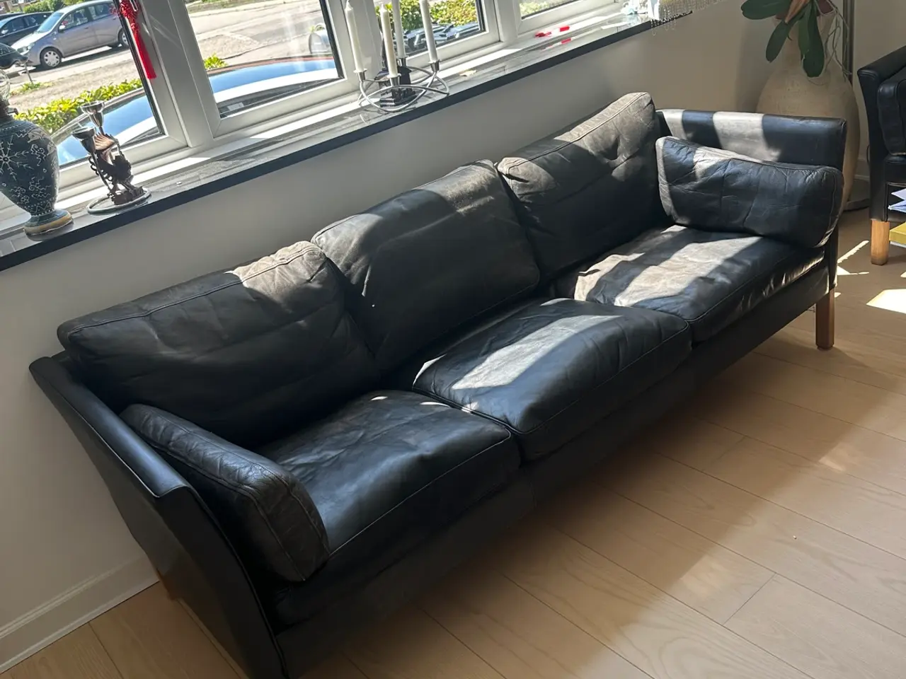 Billede 2 - Lædersofa i sort