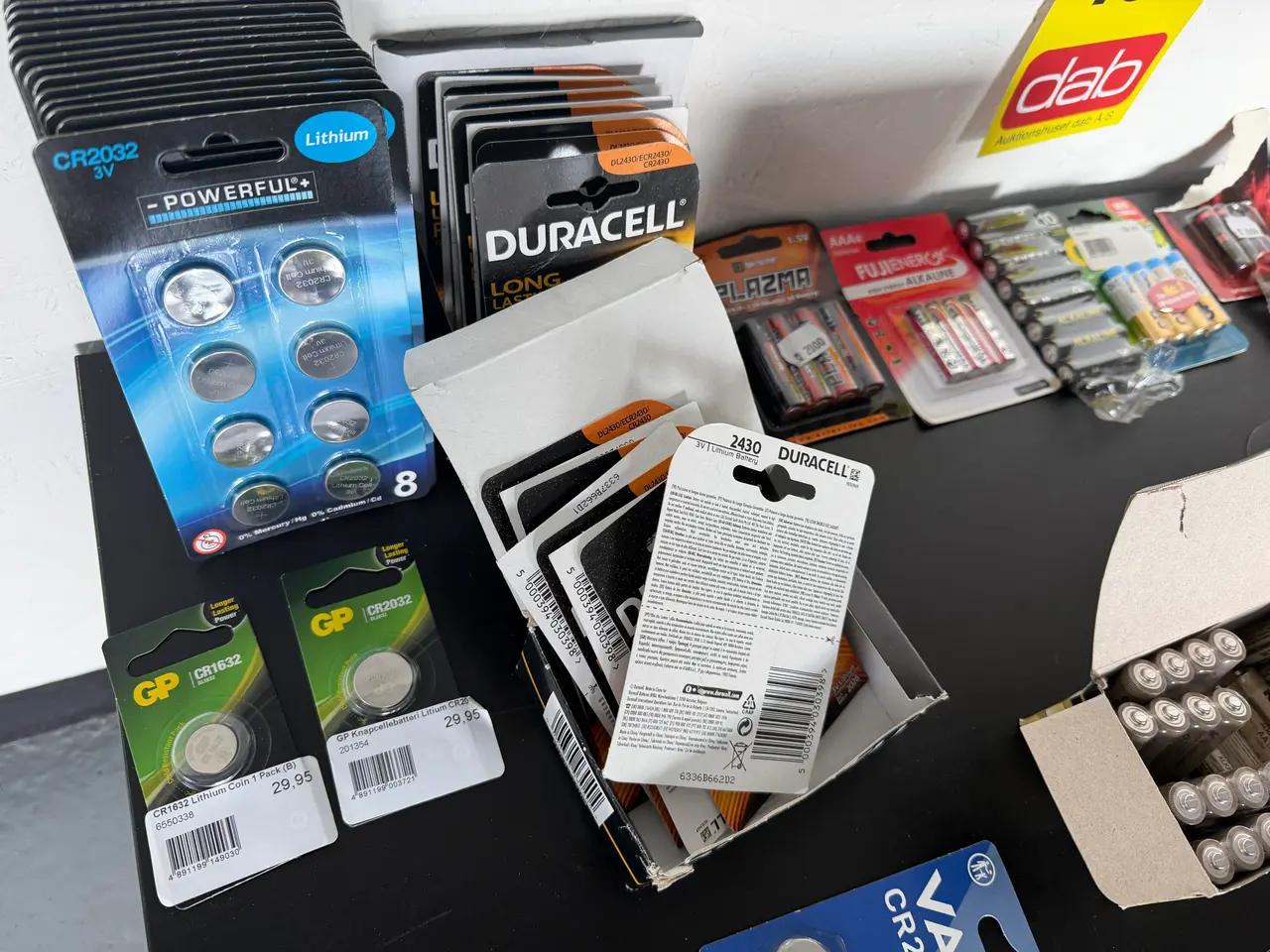 Billede 2 - Parti batterier MOMSFRI