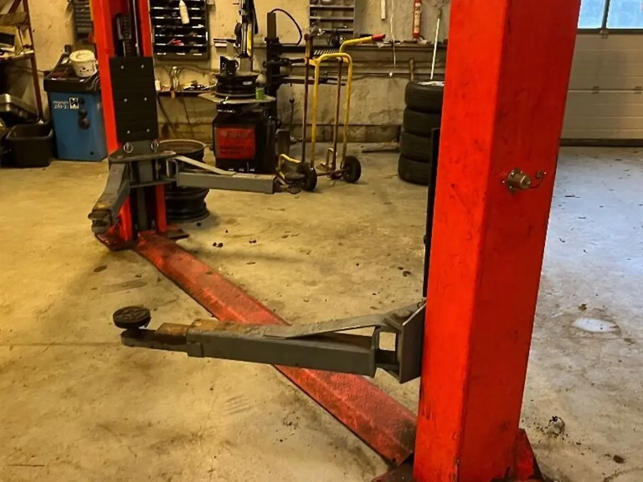 Billede 5 - LAUNCH  auto lift LT 235SBA / 3500 KG 2 søjlet lift.