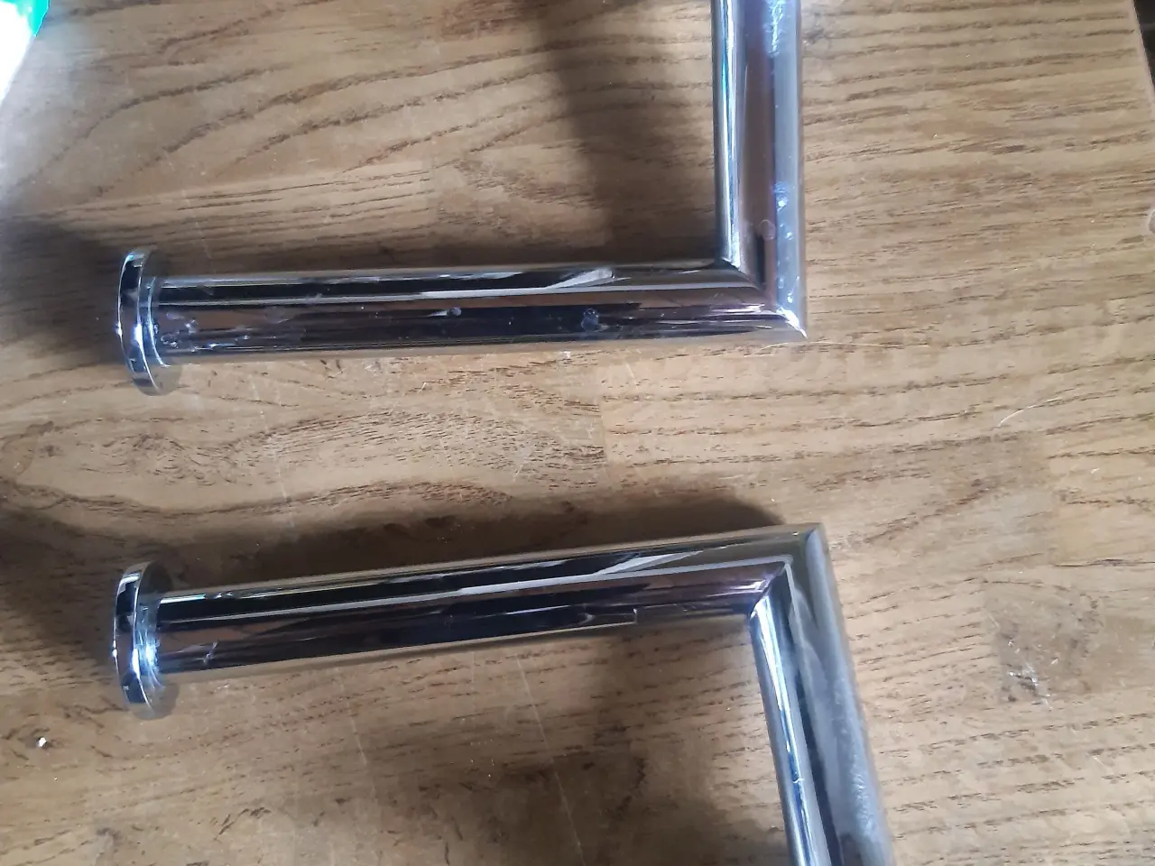 Billede 1 - Toiletpapir holder til ekstra rulle