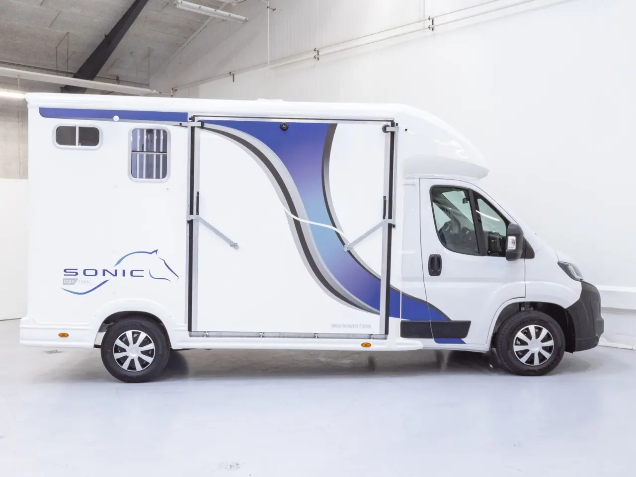Billede 4 - Peugeot Boxer 335 2,2 BlueHDi 140 L3H3 Hestetransport