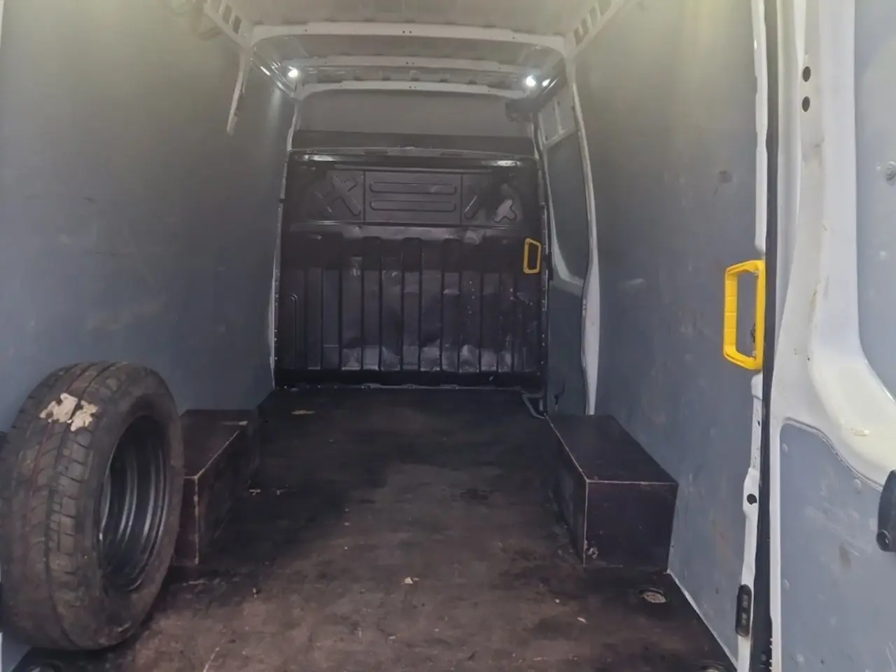 Billede 9 - Iveco Daily 3,0 35S18 12m³ Van AG8
