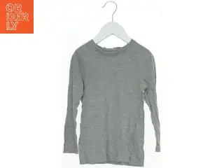 Grå langærmet T-shirt fra H&M (str. 116)