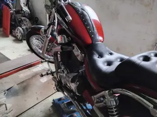 Suzuki vs intruder 1400