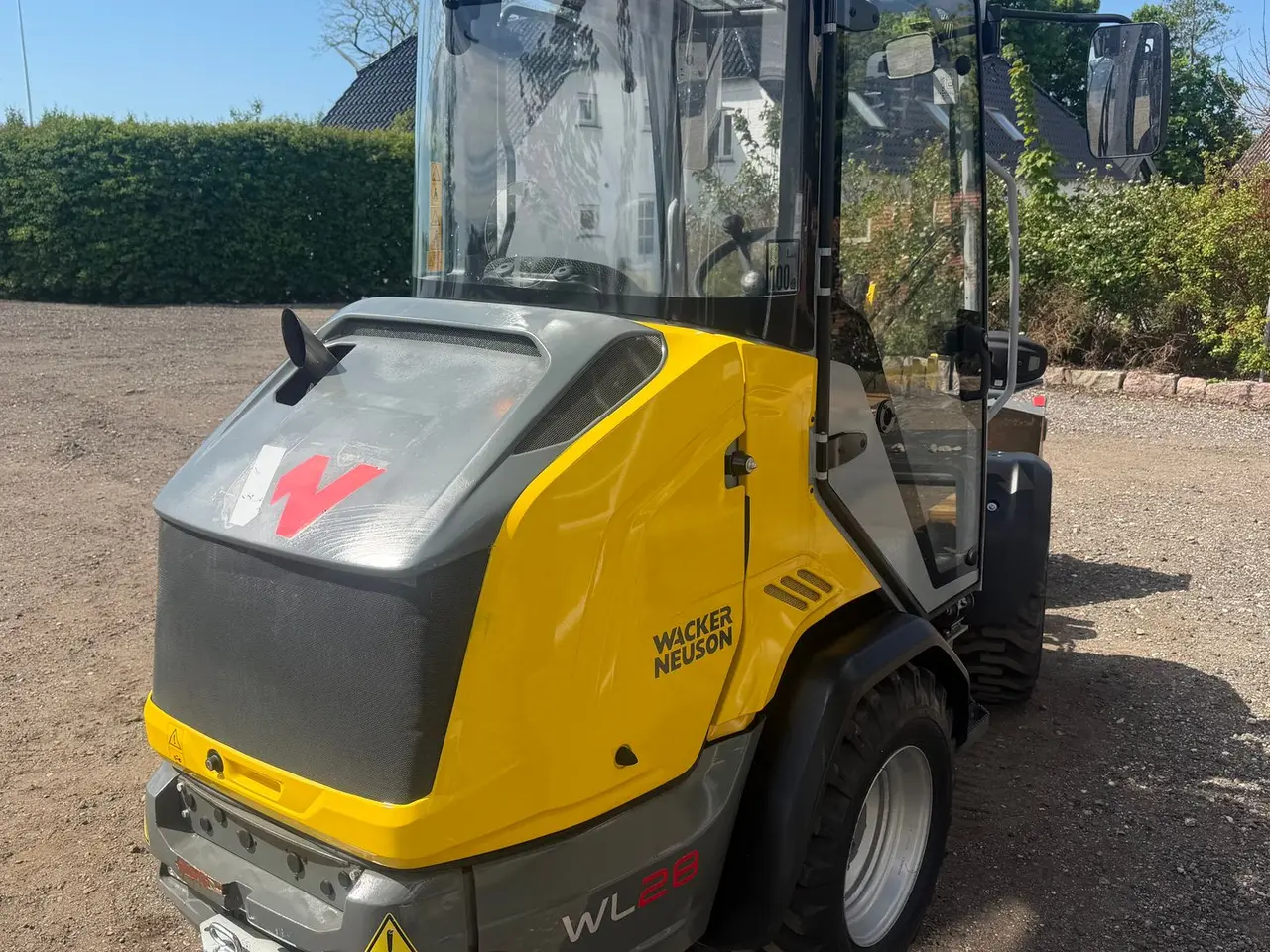 Billede 3 - Wacker Neuson WL28 LUKKET KABINE, SKOVL OG GAFLER, HYDRAULISK SKIFT