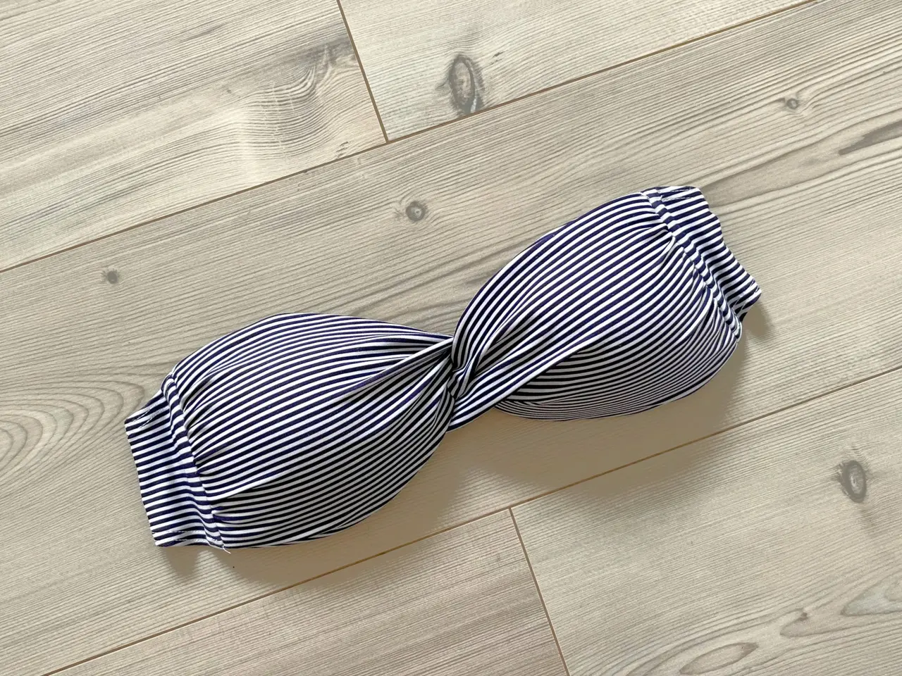 Billede 3 - Bikini top, Badetøj, Overdel, Str. XS