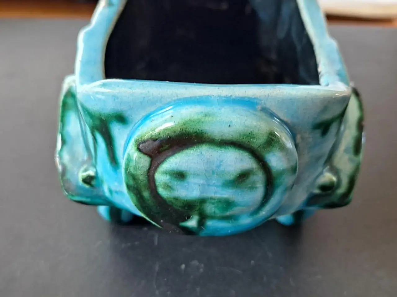 Billede 5 - Keramisk figur af en klassisk bil,