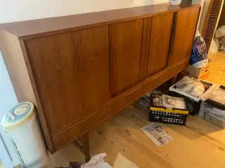 Teak dækketøjsskab