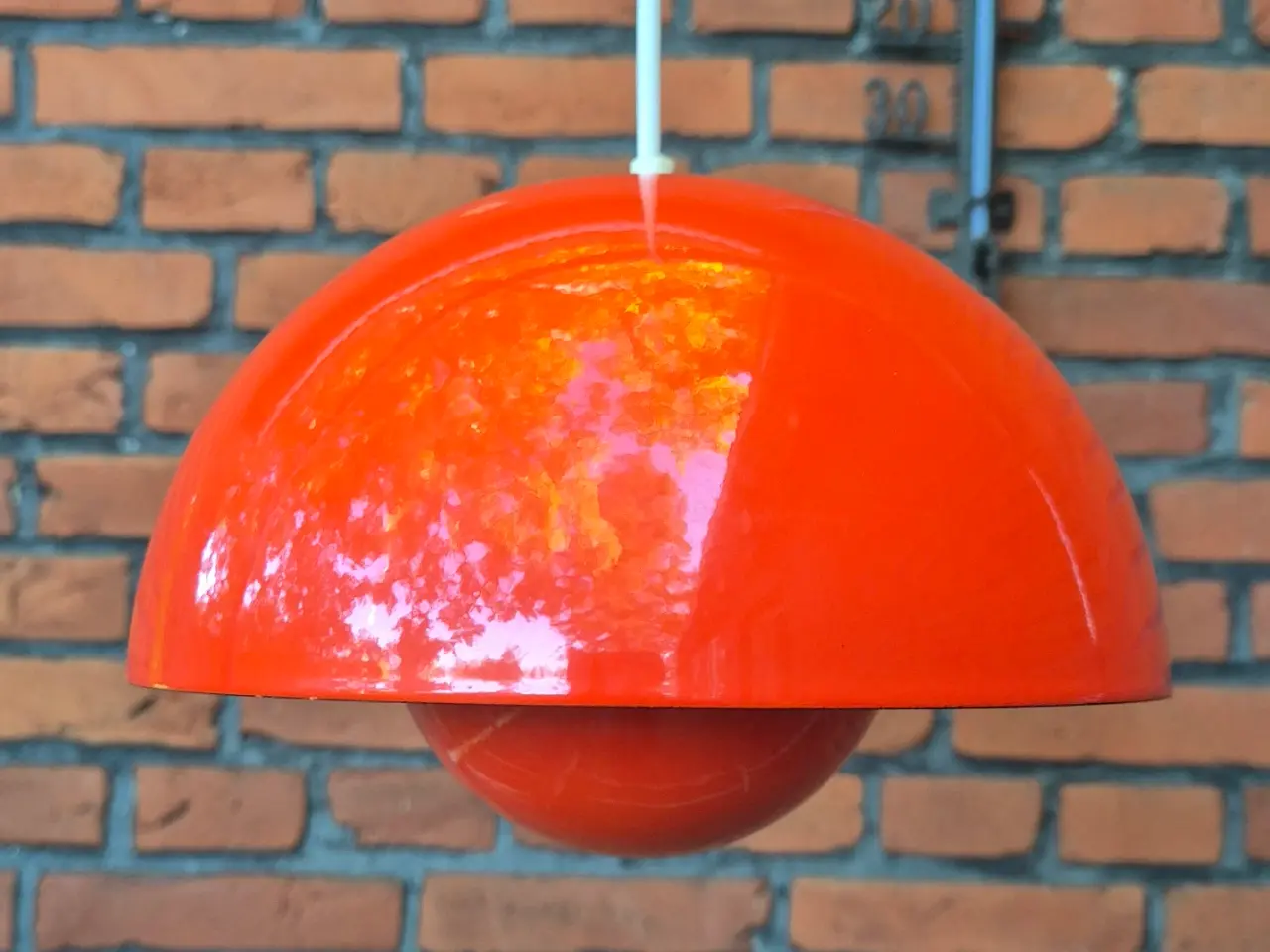 Billede 1 - Original Flowerpot i rødorange emalje