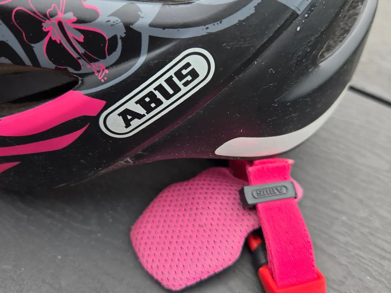Billede 3 - ABUS     cykelhjelm 