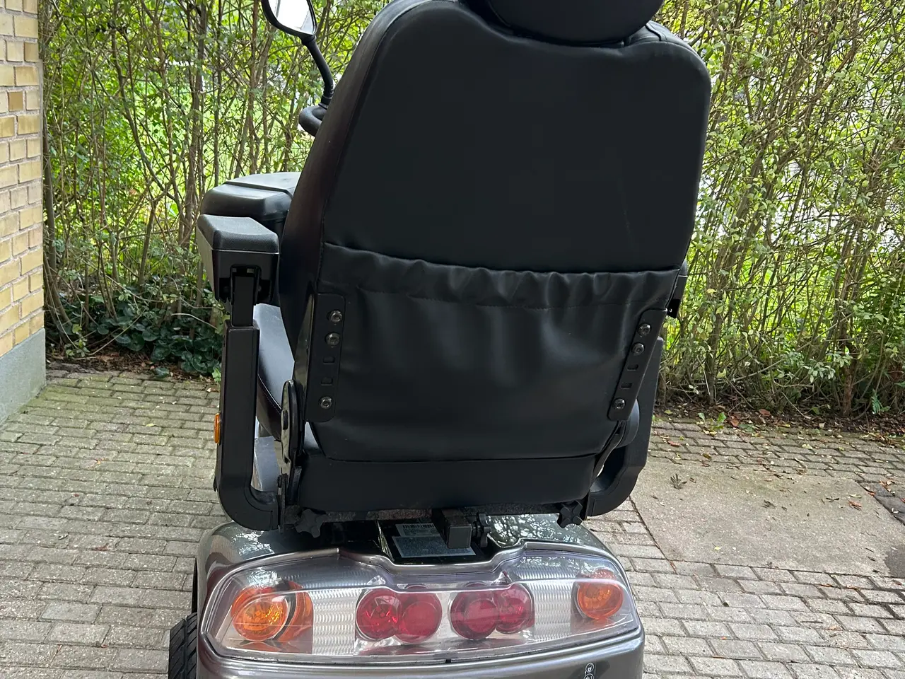 Billede 4 - grå 3 hjul. el scooter