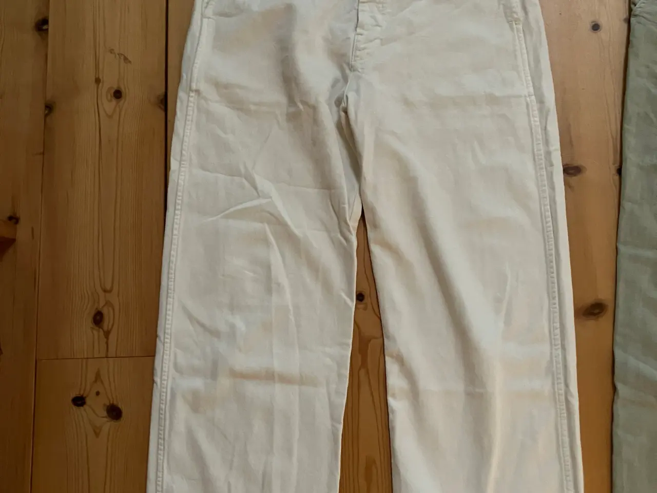 Billede 3 - 4 par Cowboybukser med brede ben for 100kr