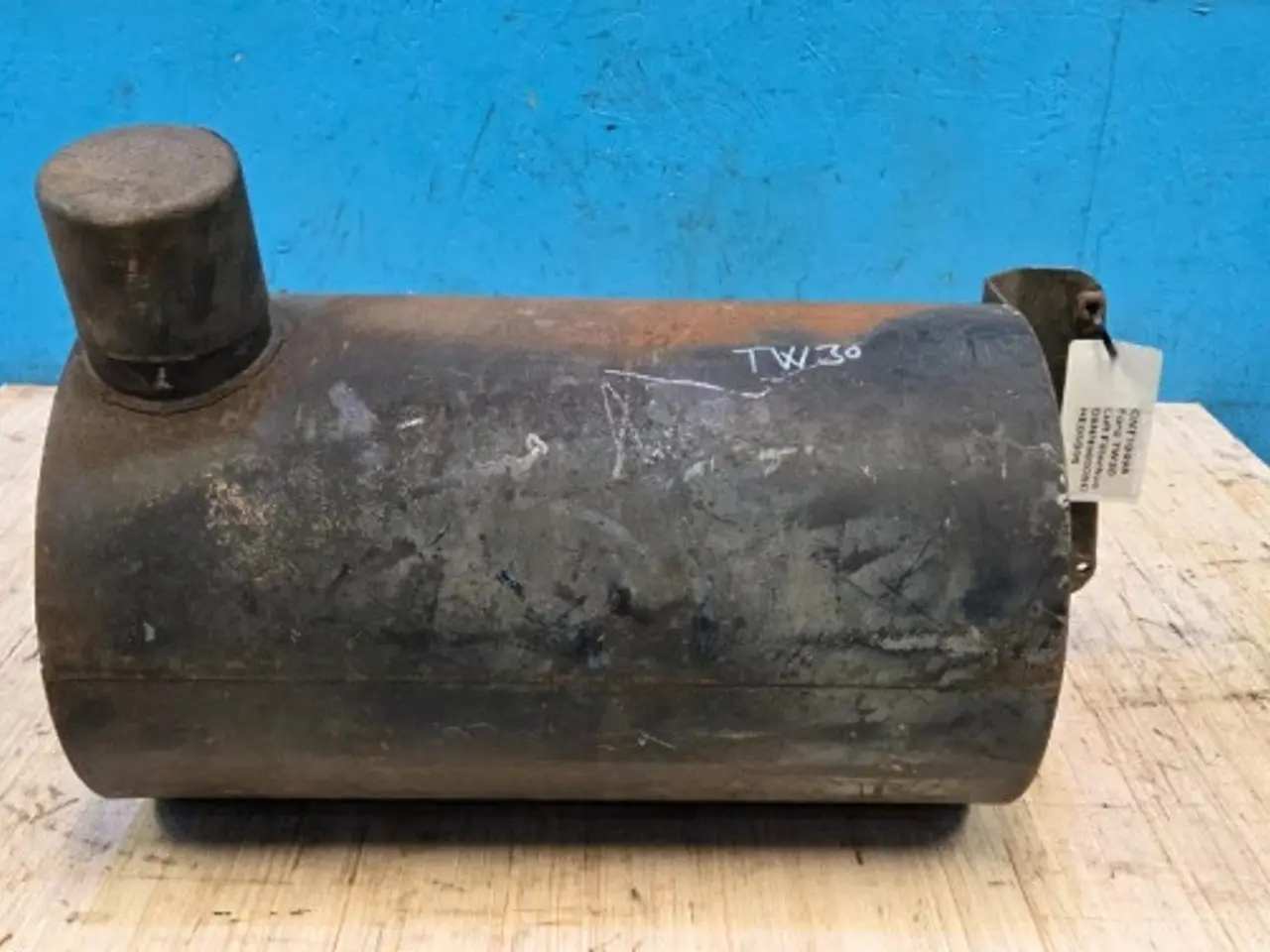 Billede 2 - Ford TW30 Luftfilterhus D8NN9600BC