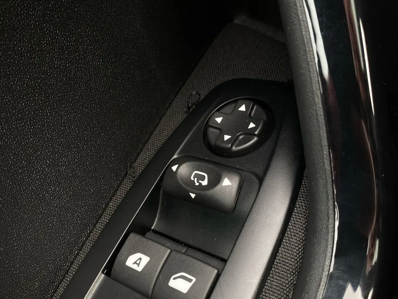 Billede 18 - Peugeot 208 1,2 PureTech Selection Sky 82HK 5d