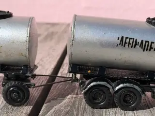 VILMER...BEDFORD OLIETANKBIL MED ANHÆNGER