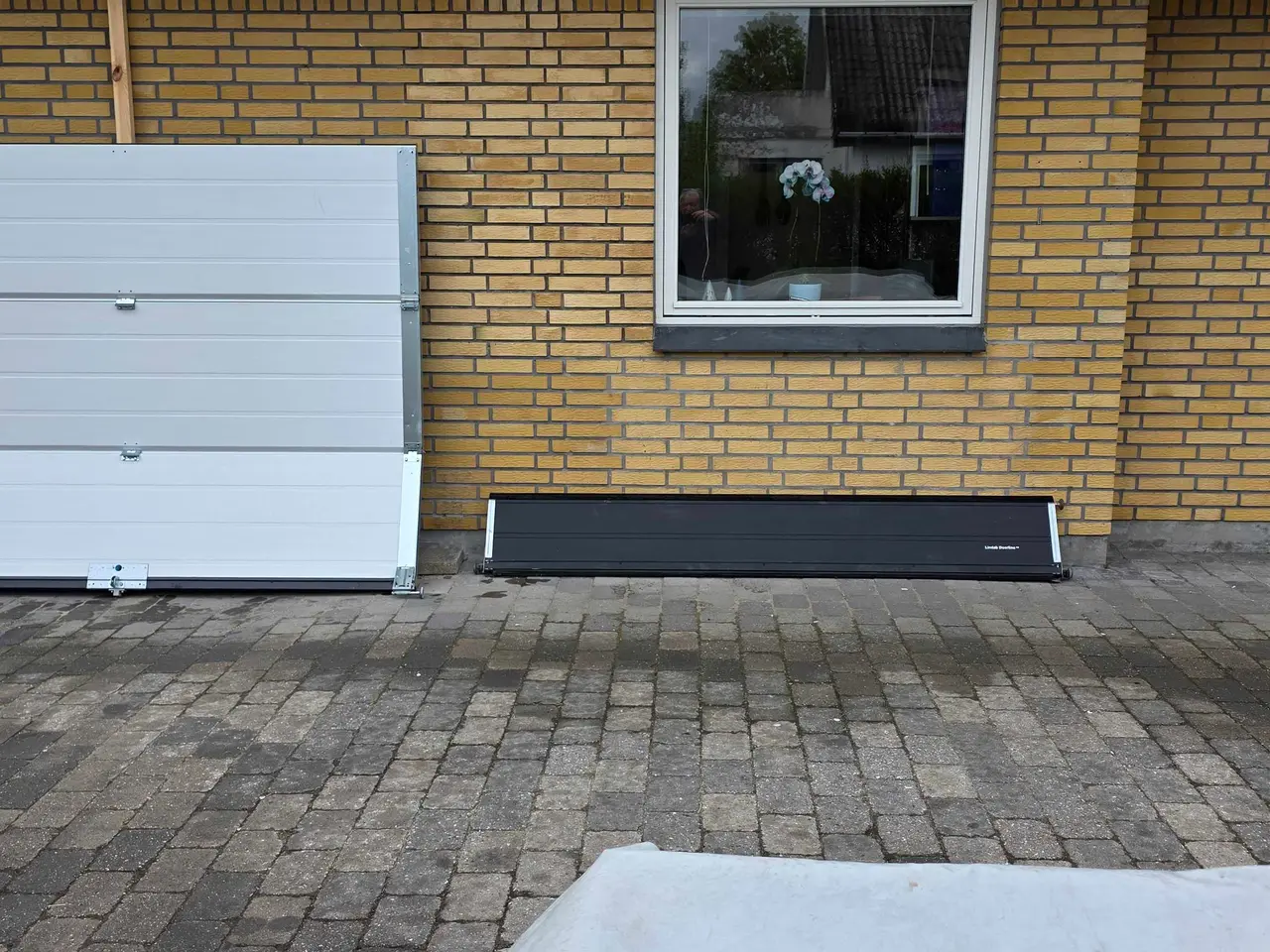 Billede 3 - Garageport.