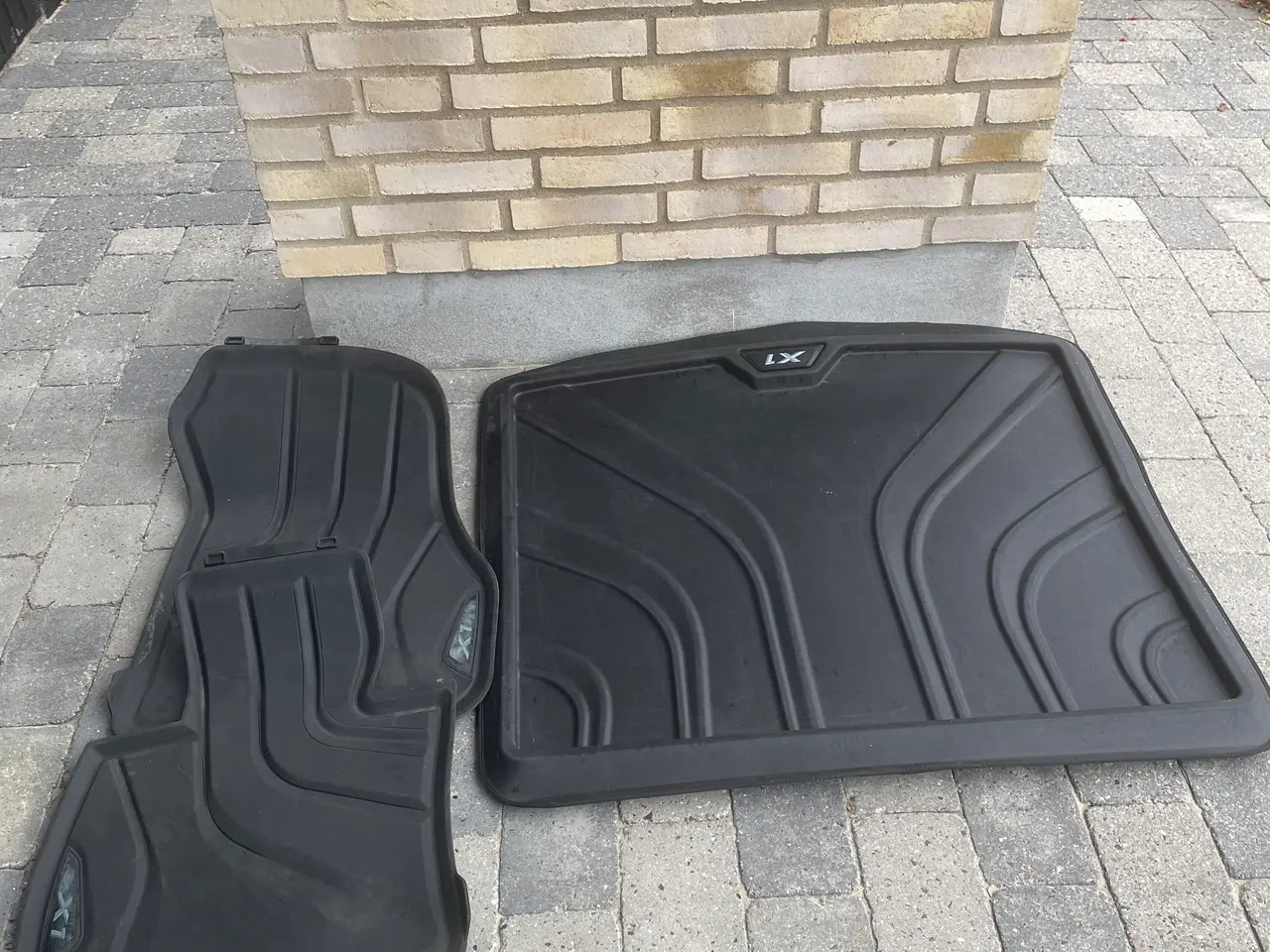 Billede 1 - Måtter til BMW X1
