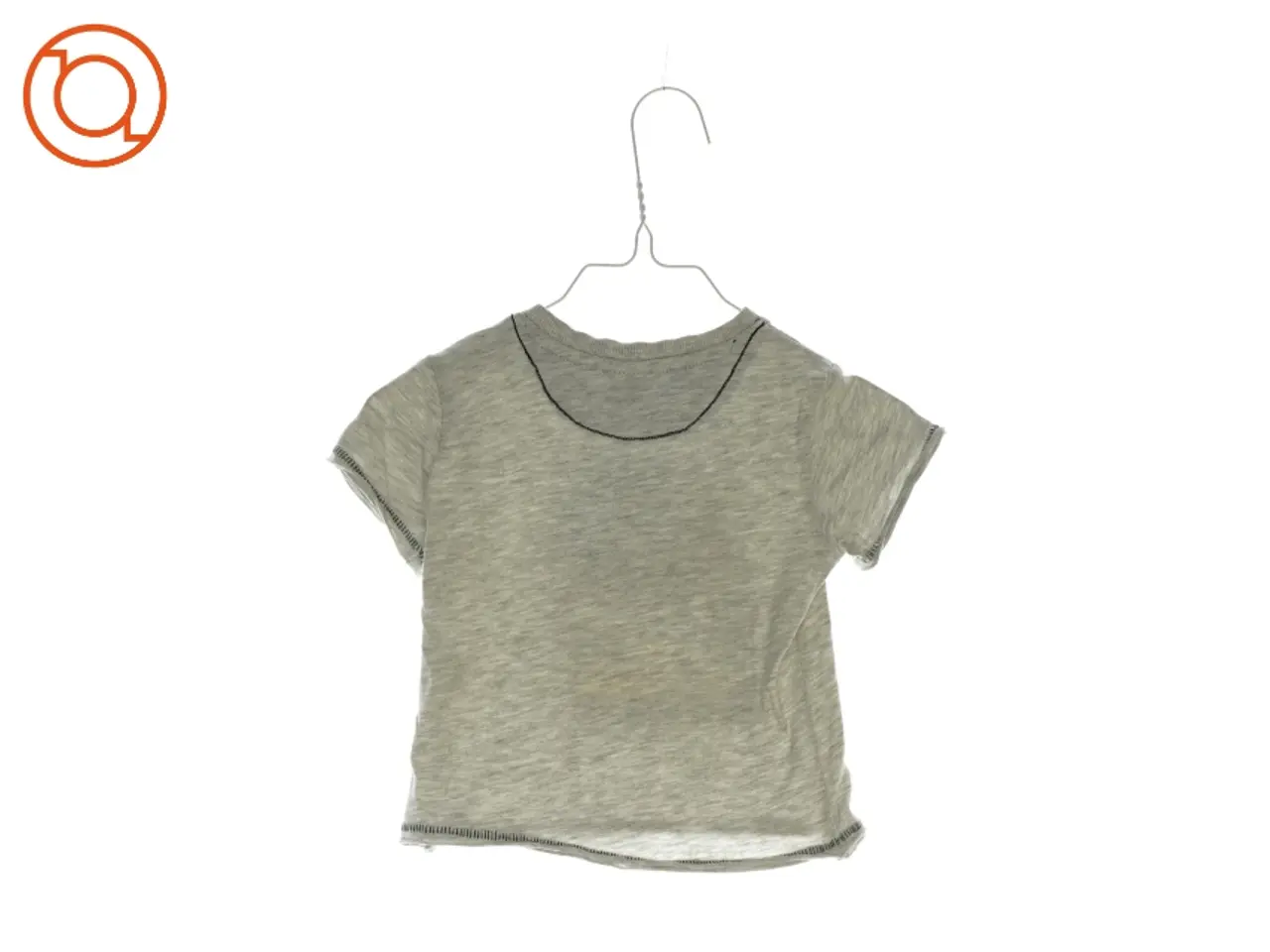 Billede 2 - T-Shirt fra BluKids (str. 80)