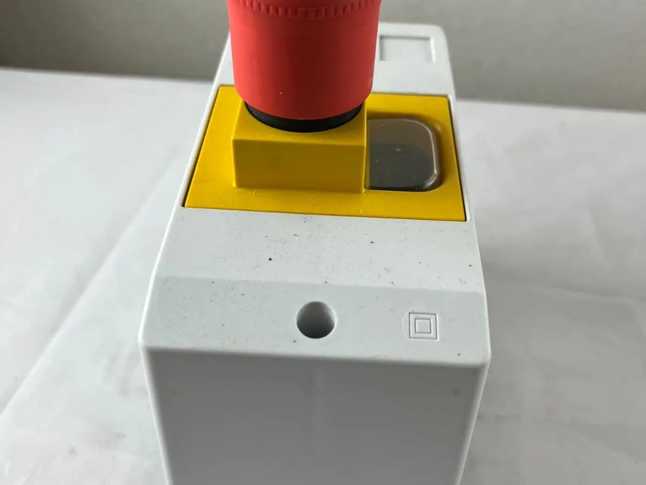 Billede 5 - Eaton CI-K2-PKZ0 Insulated kabinet med Red/Yellow
