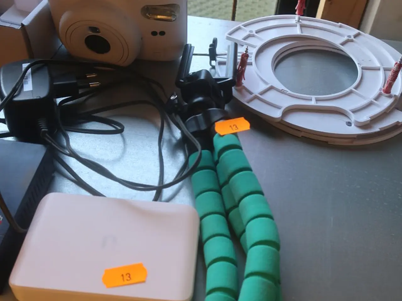 Billede 3 - Kamera, switch, ledninger m.m.