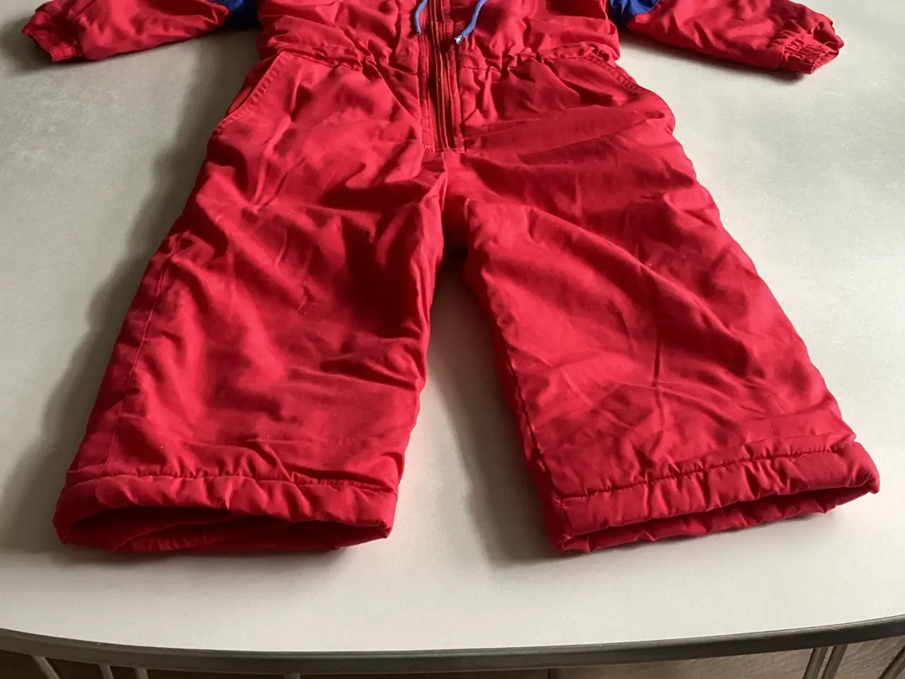Billede 1 - Retro flyverdragt til ca 1 årig barn.