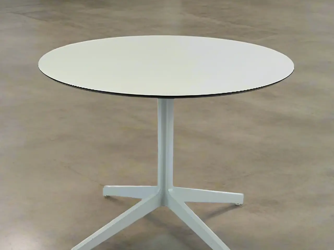 Billede 2 - Pedrali Bord – Hvid Ø89 cm