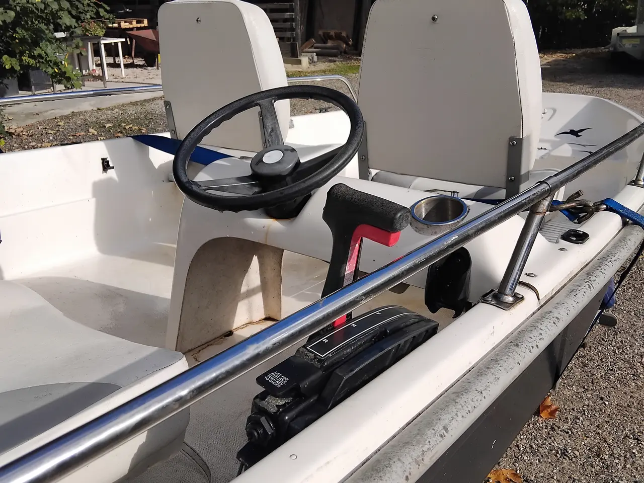 Billede 2 - Styrpult Jolle og motor incl trailer til salg fra