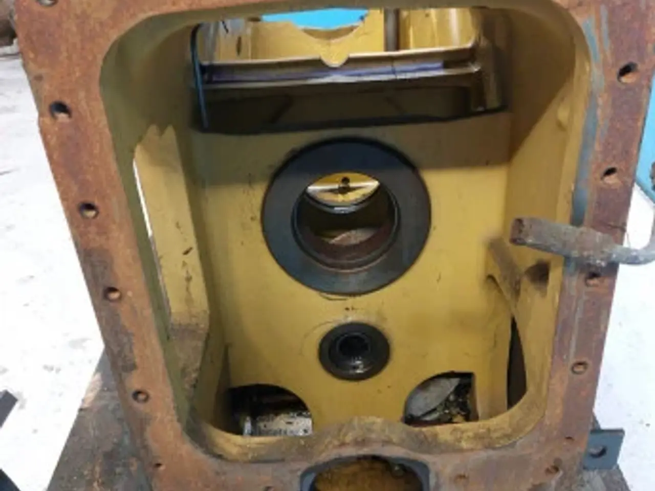 Billede 17 - New Holland 8670 Bagtøjhus 9840400