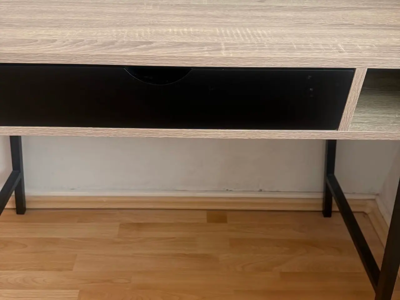 Billede 2 - Skrivebord ABBETVED 48x120 lys egefarve/sort