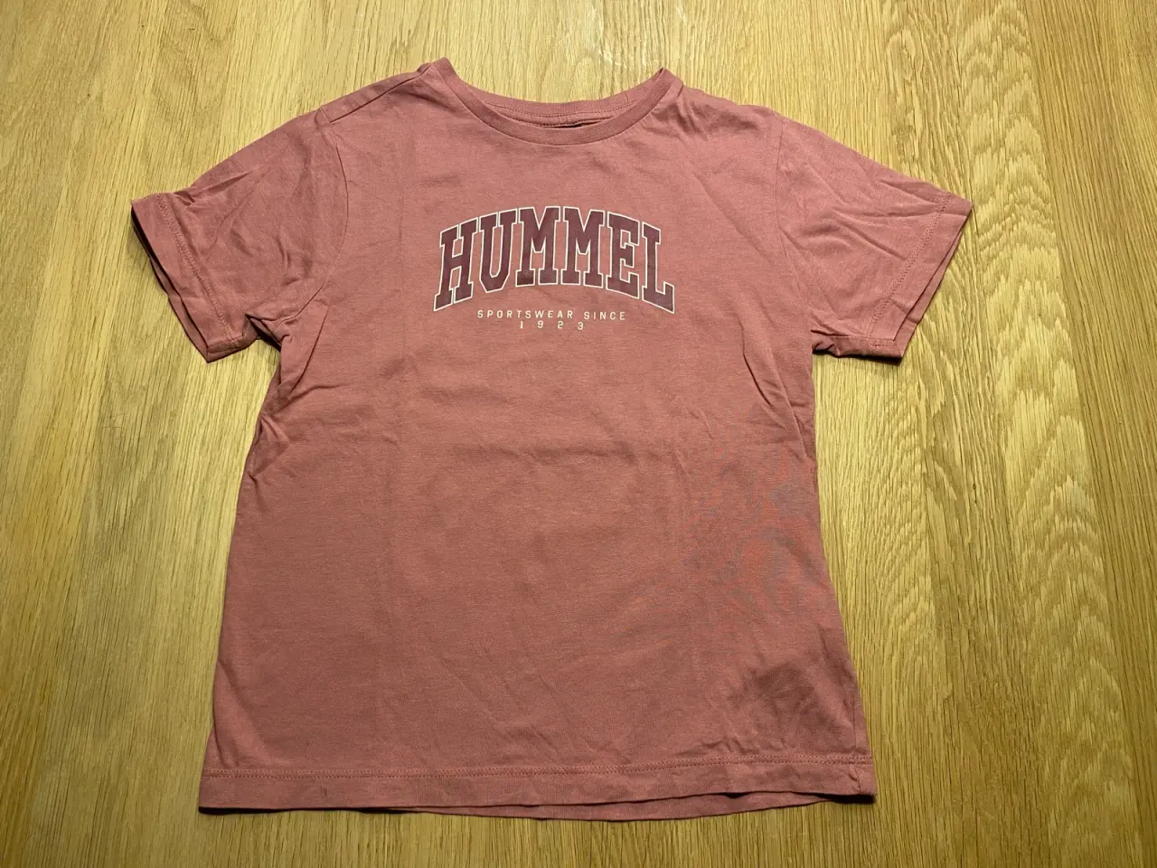 Billede 1 - Tshirt, shorts, leggings, badedragter, badekåbe