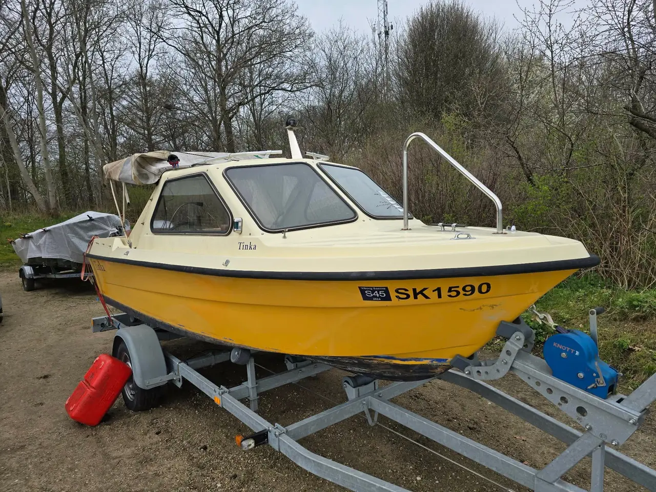 Billede 1 - Kabinebåd med 25 hp 4takts motor og trailer