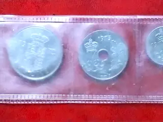 UNC. MØNTSÆT 1975 VARDE BANK Margrethe II