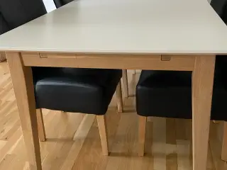 Spisebord sælges