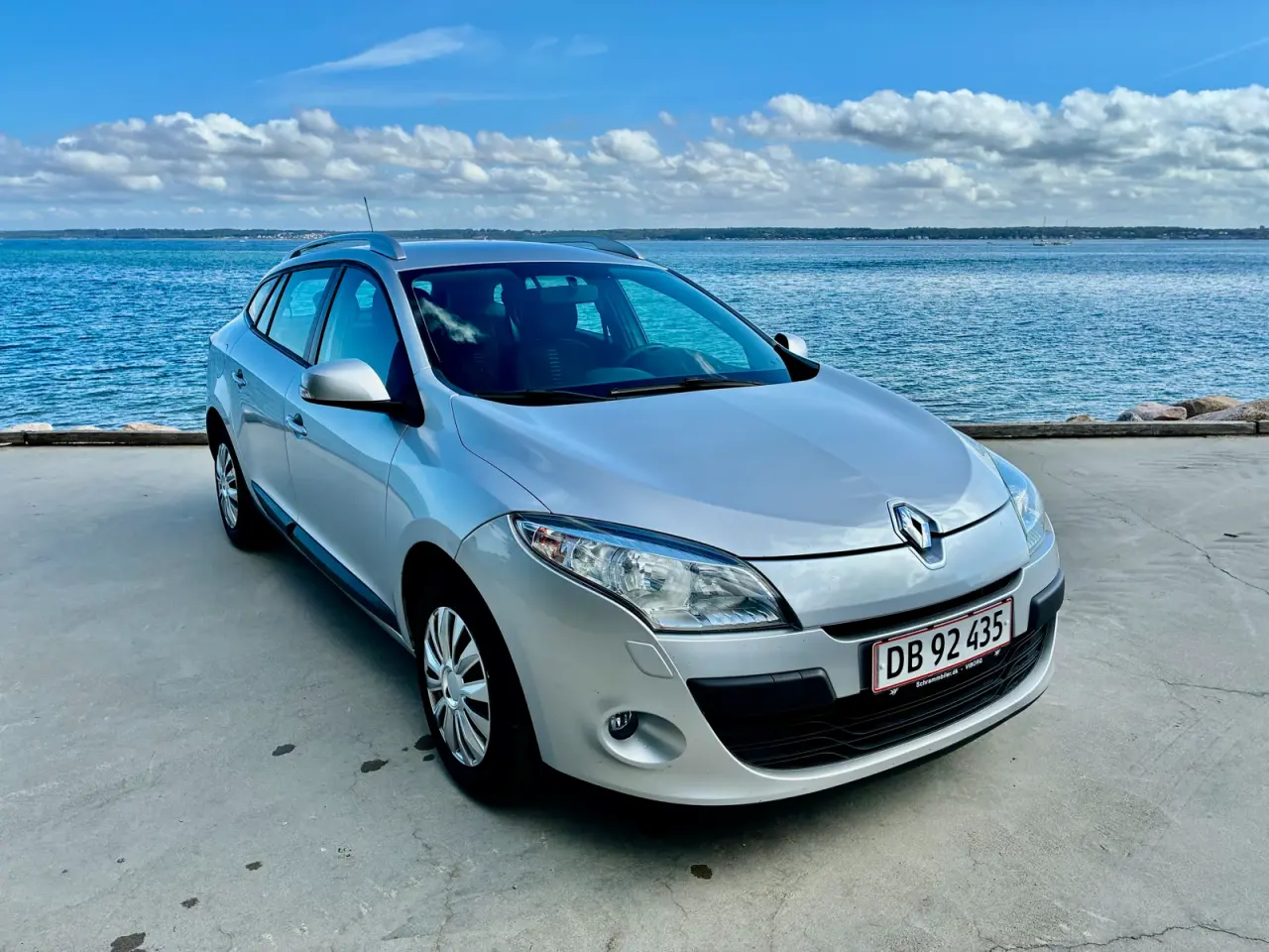 Billede 2 - Fin Renault megan med anhængertræk 