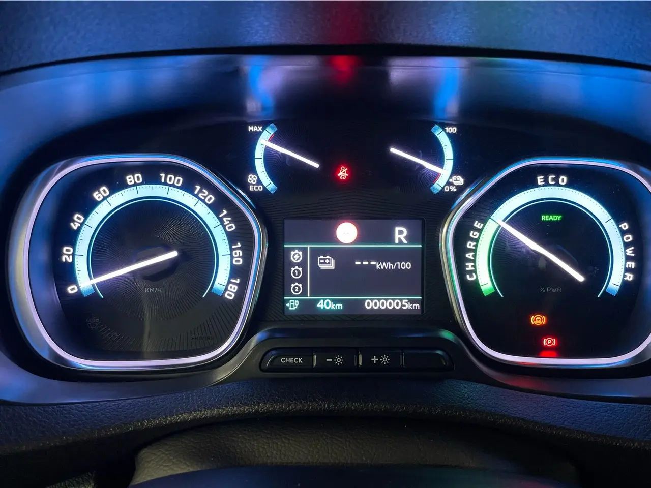 Billede 14 - Peugeot e-Expert 75 L2 Premium Van