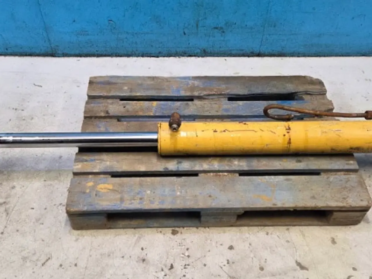 Billede 17 - Ford 675D Cylinder F1NNB577BA