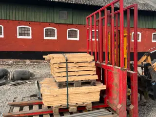 Palletårn til juletræer