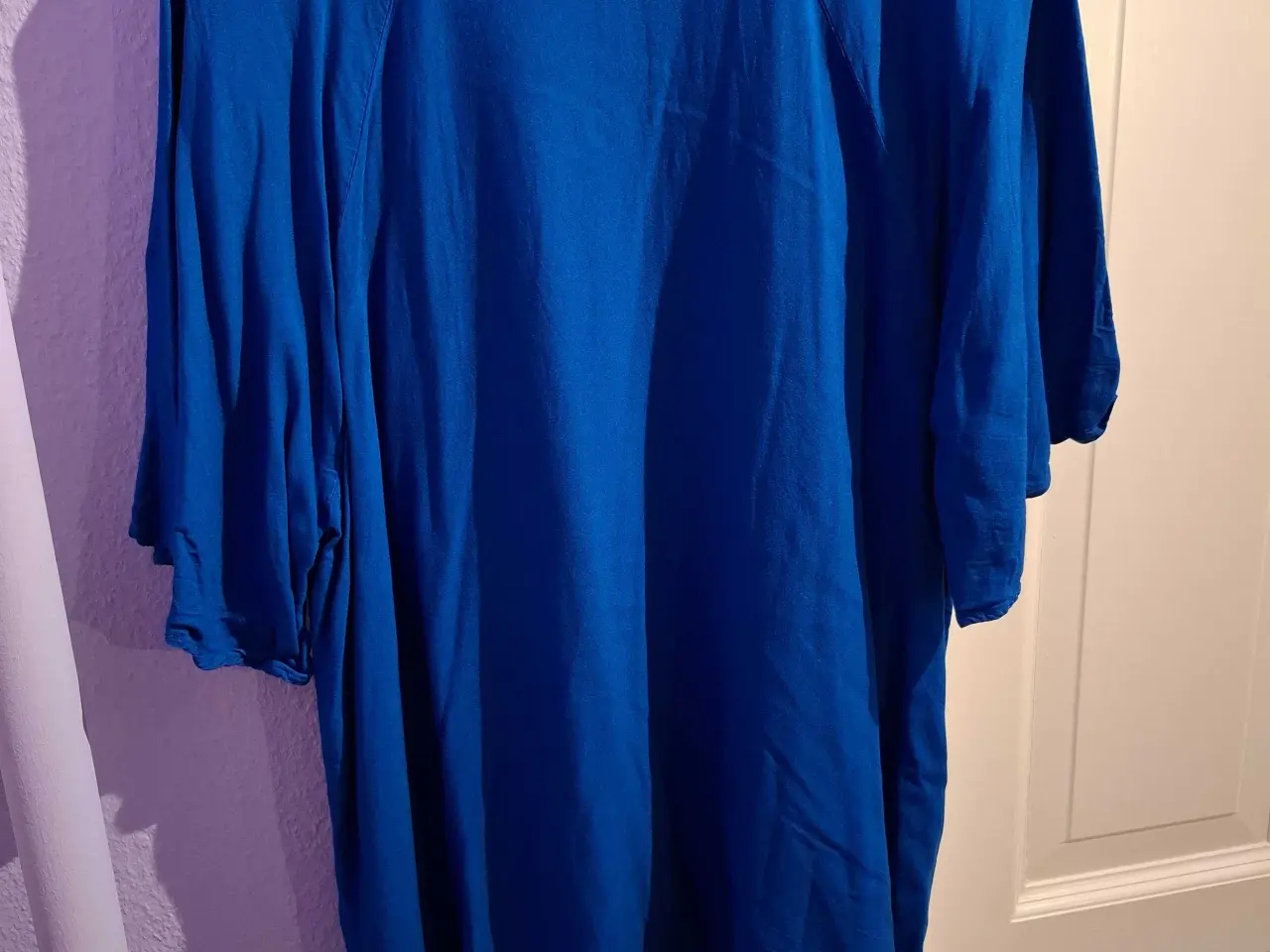 Billede 2 - Blå t-shirt fra Zizzi