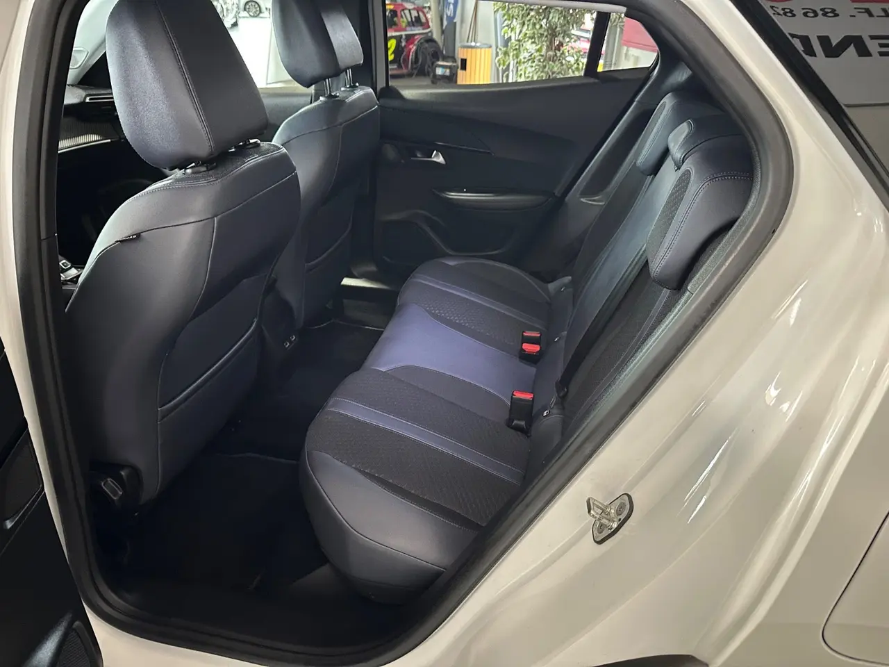Billede 4 - Peugeot 2008 1,5 BlueHDi 130 Allure Pack EAT8