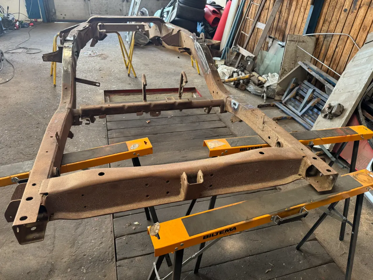 Billede 2 - Ramme til Nissan Patrol k160