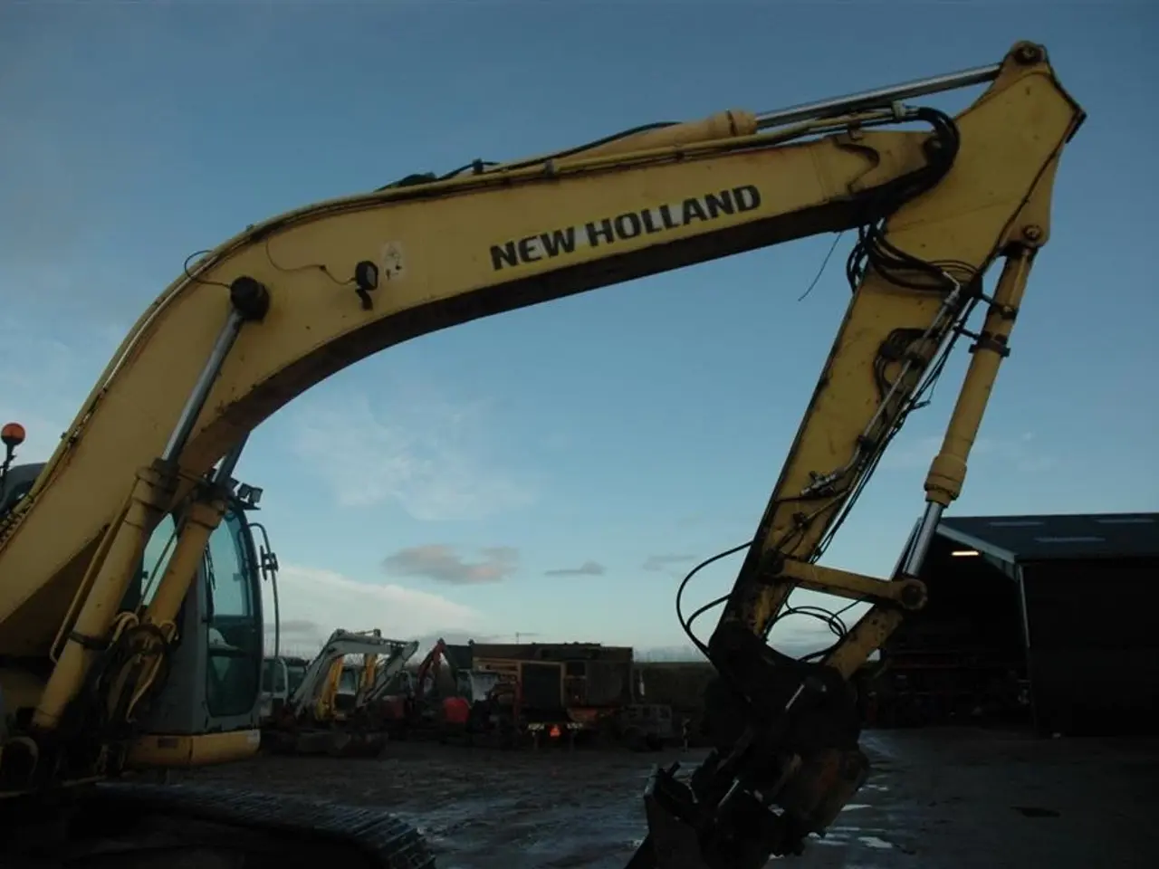 Billede 2 - New Holland E 265 LC