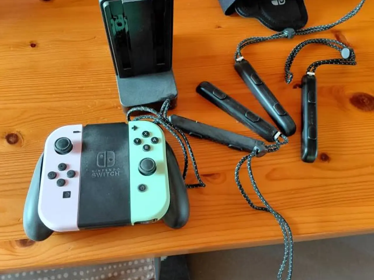 Billede 2 - Nintendo Switch OLED (Mario Red Edition)