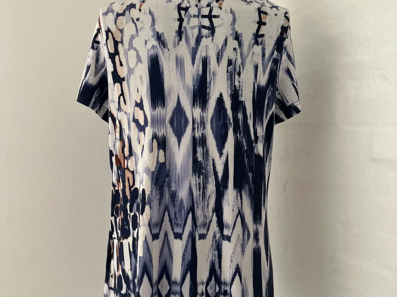 Billede 4 - T-shirt str.38