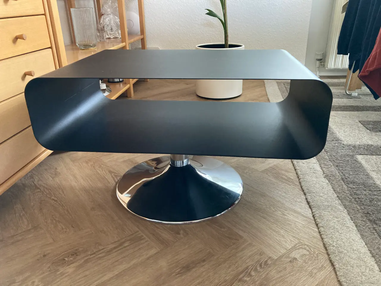 Billede 1 - Sengebord/TV-bord/spillekonsol