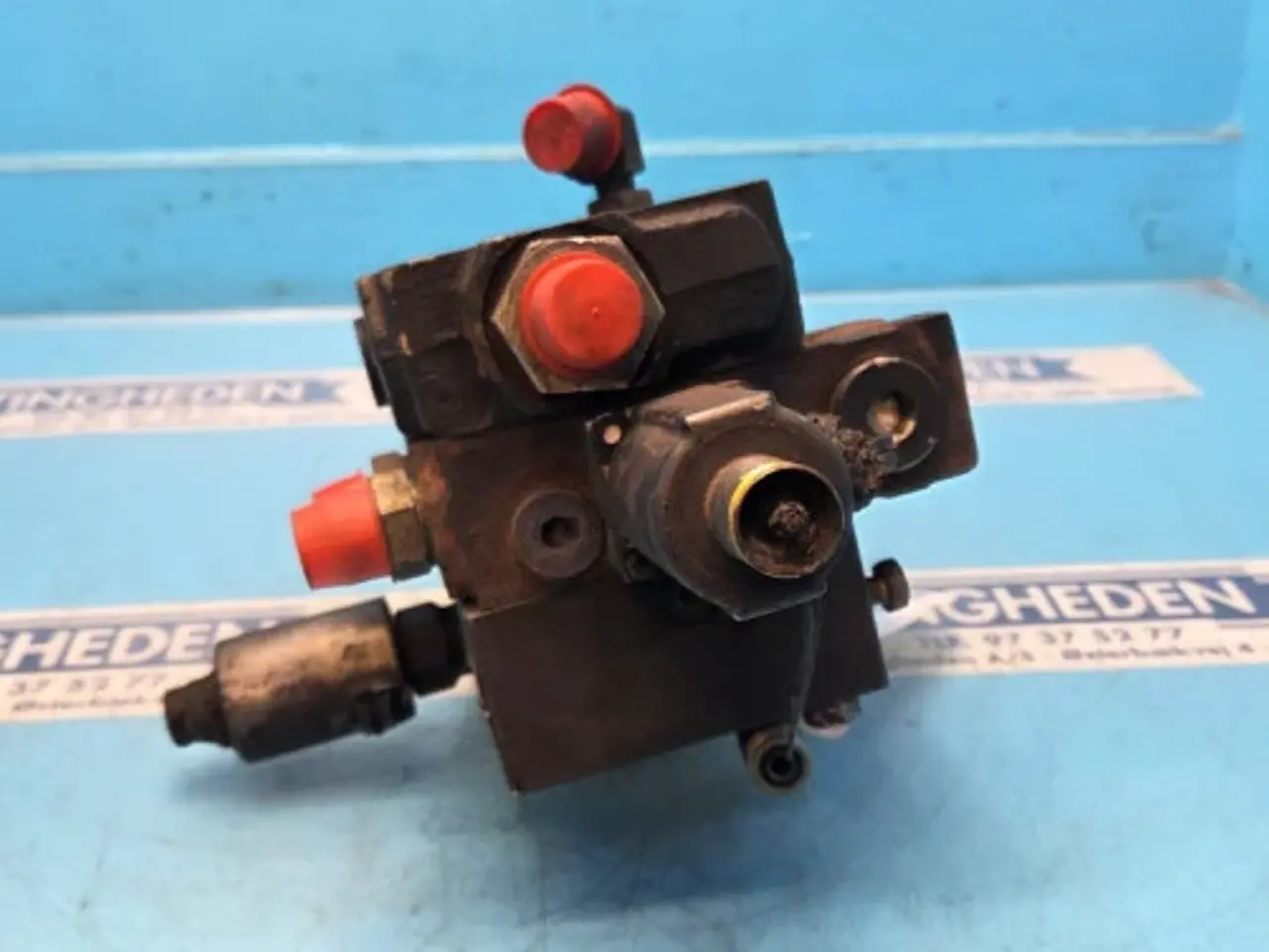 Billede 6 - Case 8010 Hydraulikventil 87313989