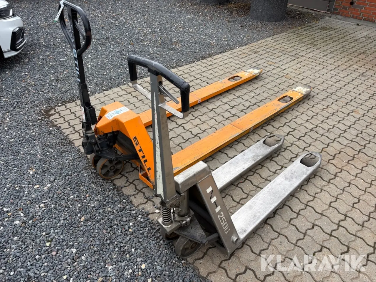 Billede 3 - Palleløftere Still Og NH Handling 2 styk